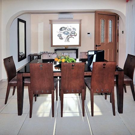 Chronas By Prestige Bookings Coral Bay Exterior photo