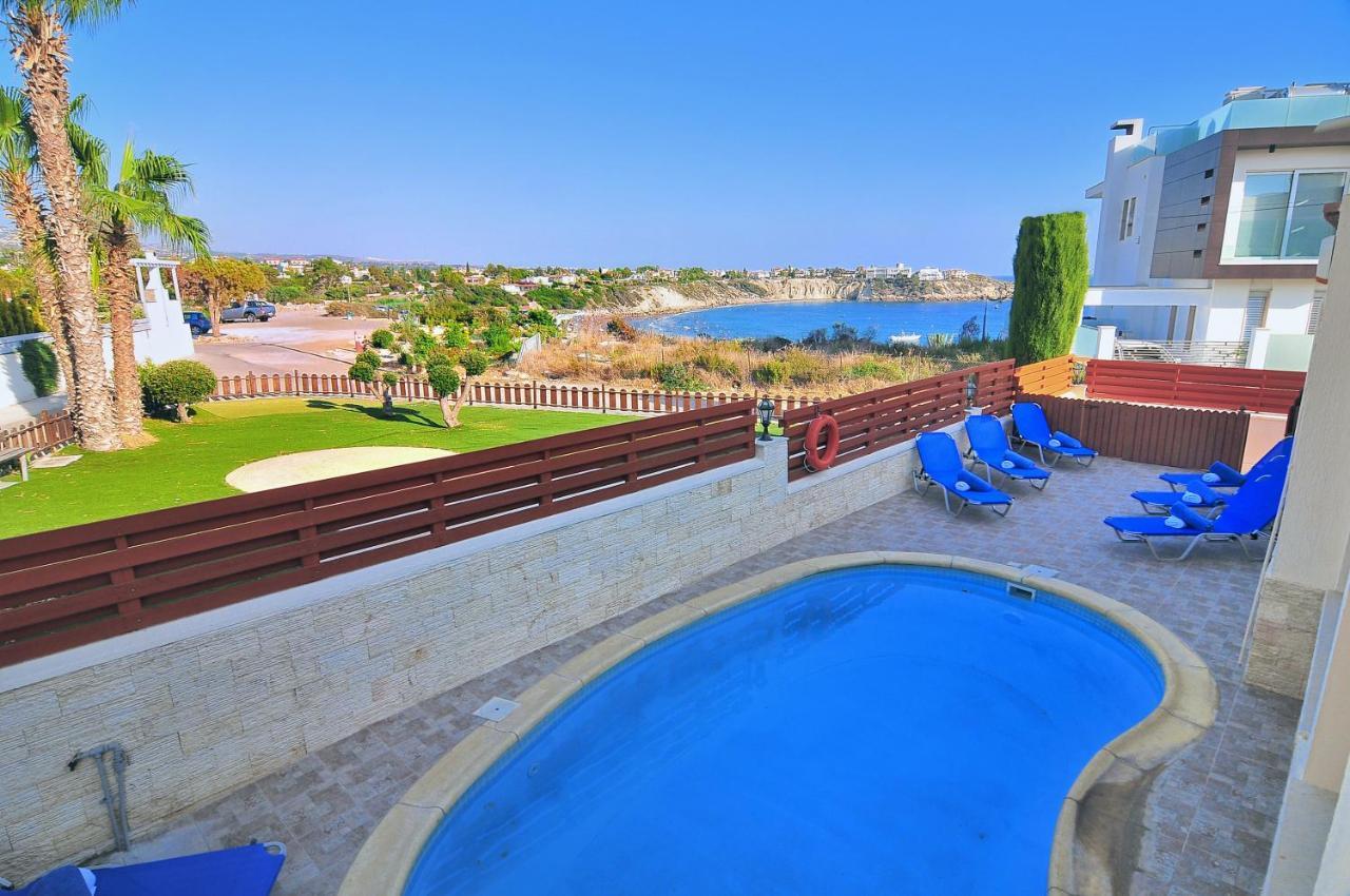 Chronas By Prestige Bookings Coral Bay Exterior photo
