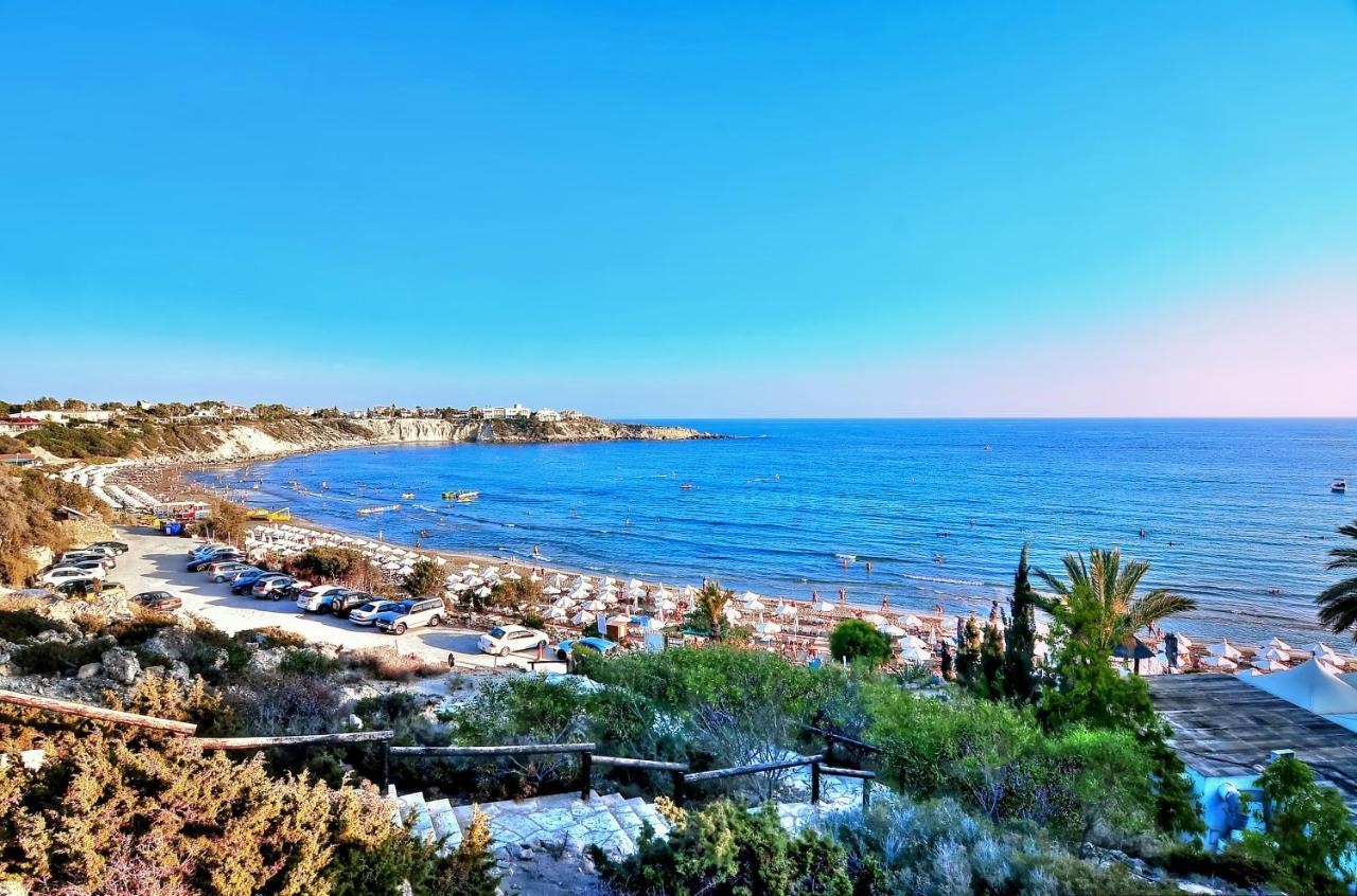 Chronas By Prestige Bookings Coral Bay Exterior photo